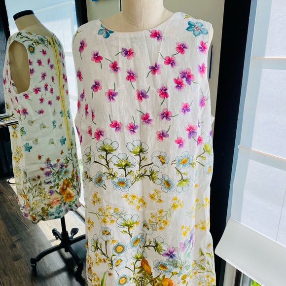 NWT Johnny Was Floral Linen Mini Sz L - Picture 2 of 7